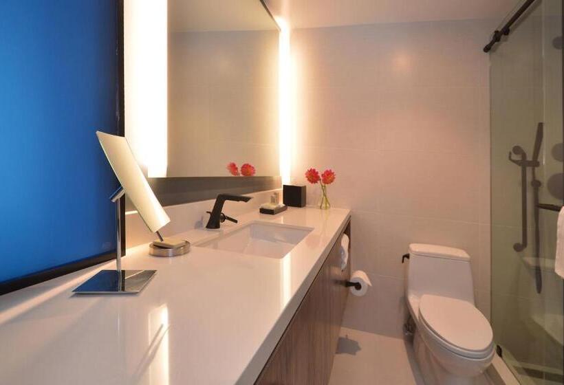 Номер Deluxe Кровать Кинг, Renaissance Reno Downtown Hotel & Spa