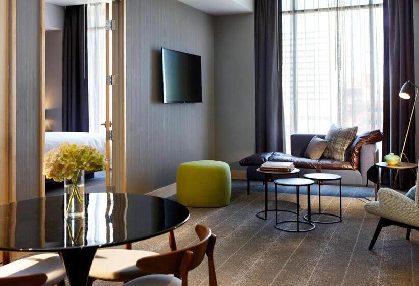 Люкс Кровать Кинг, Renaissance Reno Downtown Hotel & Spa