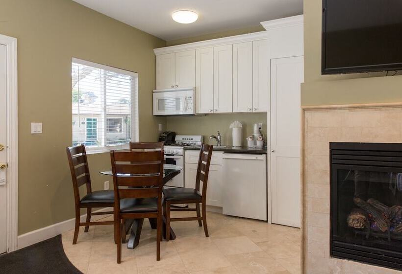 디럭스 룸, Sea Breeze Inn  Pacific Grove