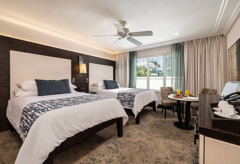 חדר סטנדרט שתי מיטות זוגיות, The Palms Hotel & Spa