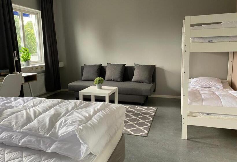 Семейный Номер, De La Gardie Park Vandrarhem Hostel