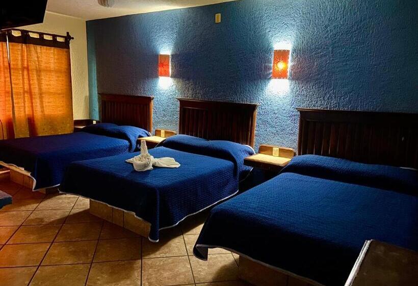 اتاق استاندارد سه نفره, Cabañas Santa Cruz