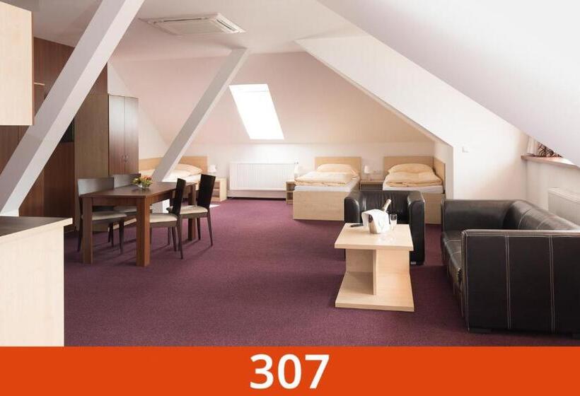 수피리어 트리플 룸, Sisi Pension