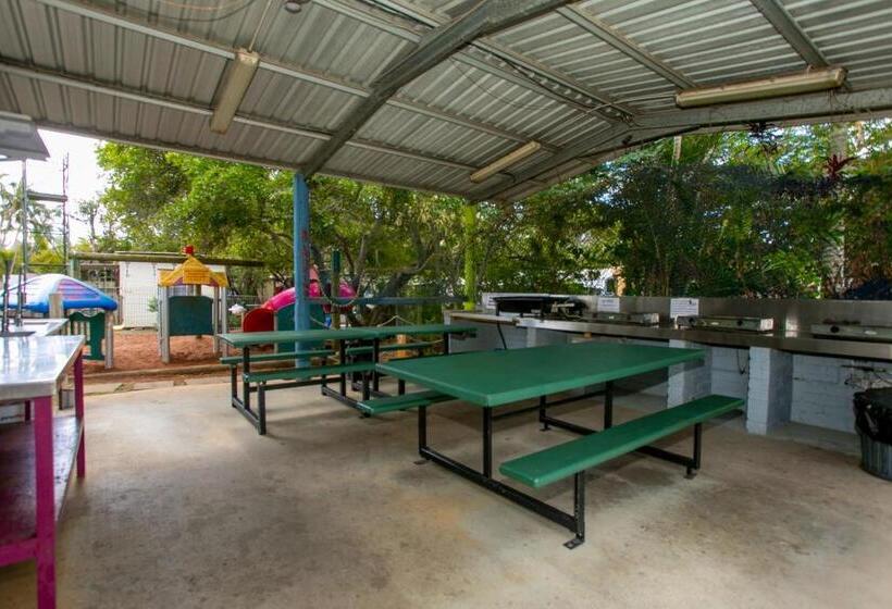 이코노미 룸, Bundaberg Park Village