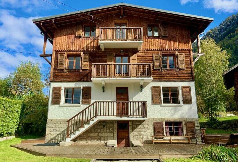 Шале Superior 1 Спальня, The Castle, 10 Bedroom Chalet, Chamonix Centre