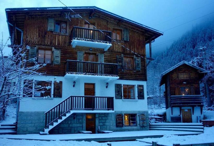 Шале Superior 1 Спальня, The Castle, 10 Bedroom Chalet, Chamonix Centre