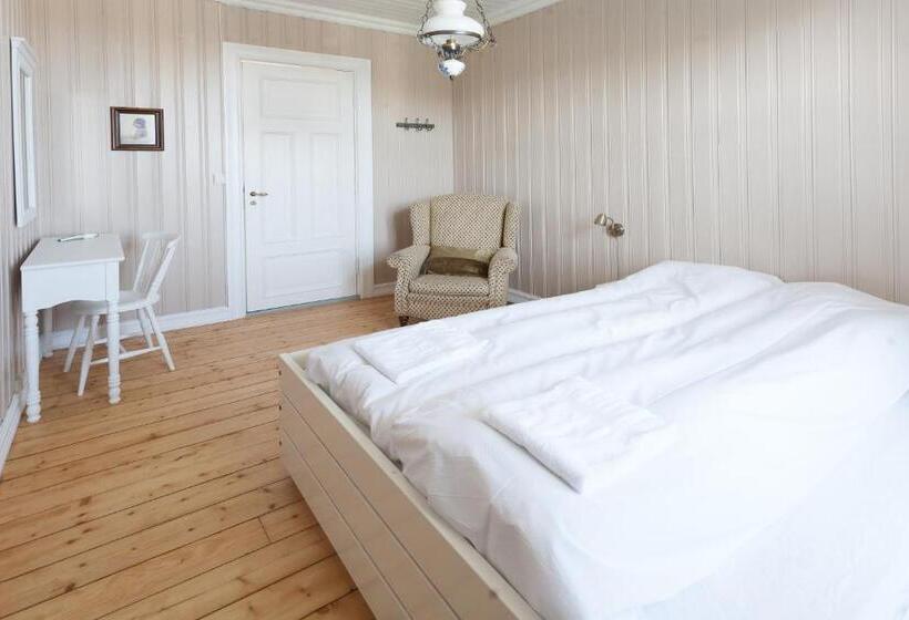 Номер Стандарт, Sakrisøy Gjestegård   Manor House In Sakrisøy   Solbakken Anno 1880
