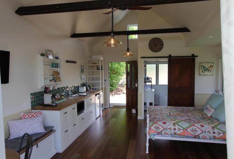 デラックススタジオ, Gridley Homestead B&b