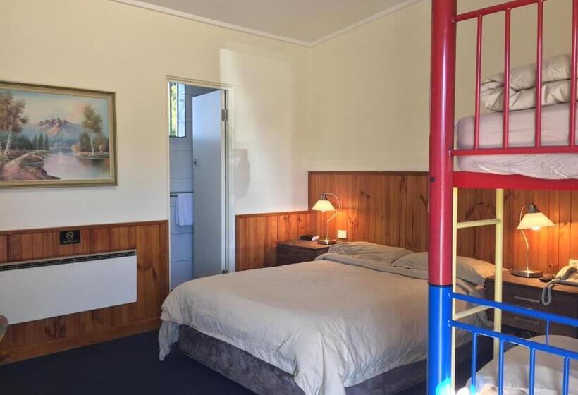 패밀리 룸, Lithgow Valley Motel