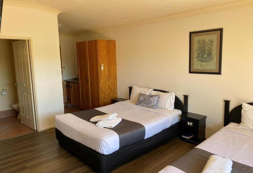 패밀리 룸, Emerald Explorers Inn