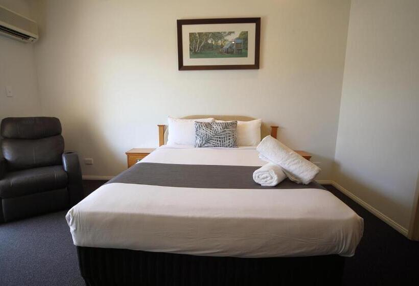 套房, Emerald Explorers Inn
