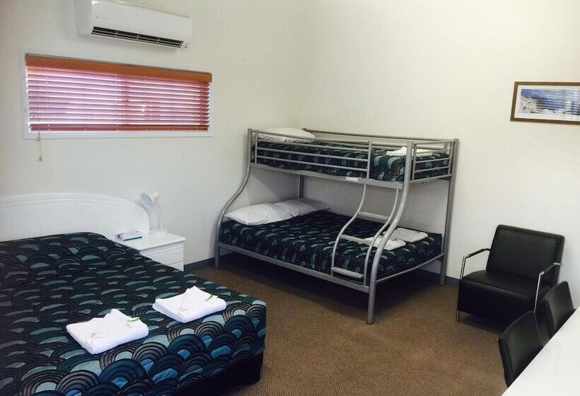 패밀리 룸, Springsure Overlander Motel