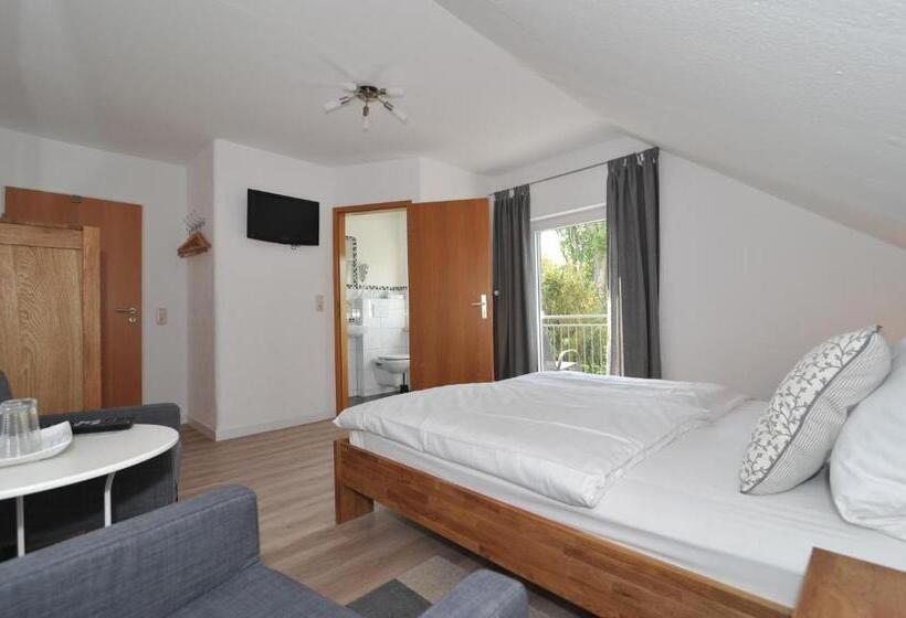 Номер Стандарт с Балконом, Weinhotel Lenz