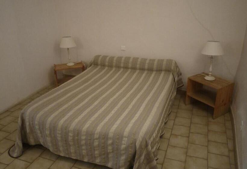 Номер Стандарт Трехместный, Auberge Des Seguins