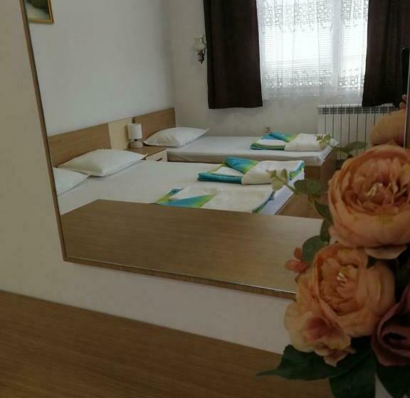 テラス付スタンダードルーム, къща за гости The Sunny Corner