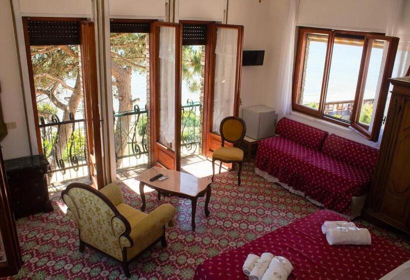 Номер Стандарт Трехместный, Villa Sarina
