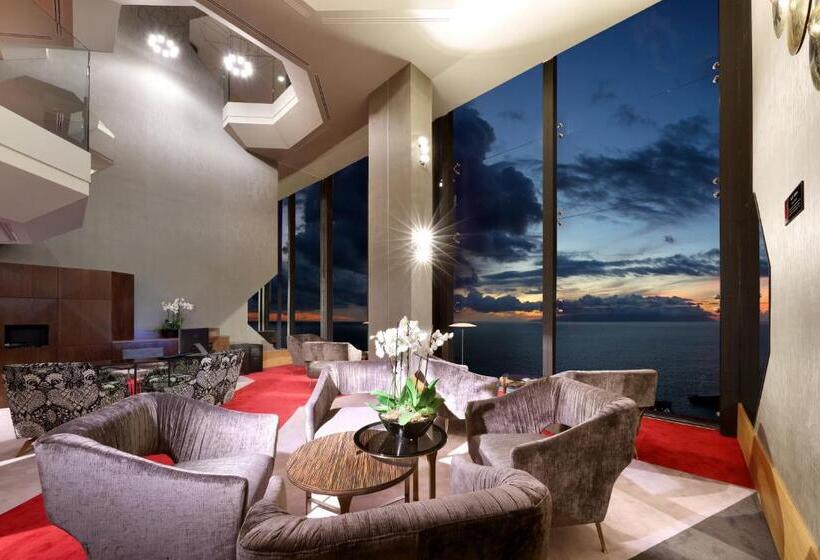 استودیوی استاندارد, Hard Rock Hotel Tenerife