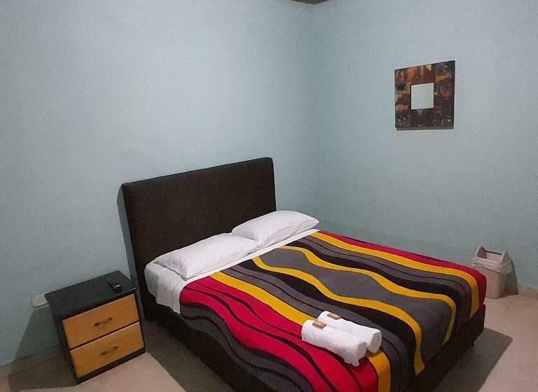스탠다드 룸, Hostal Johnnier