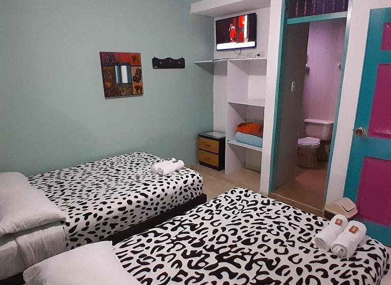 스탠다드 룸, Hostal Johnnier