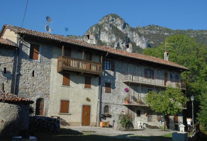 Президентский Люкс, Bed & Breakfast Castello Regina