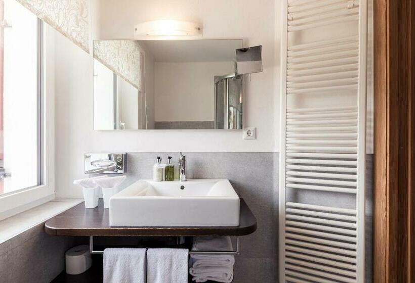 Люкс, Boutique Hotel Zum Rosenbaum