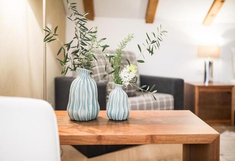 Полулюкс, Boutique Hotel Zum Rosenbaum
