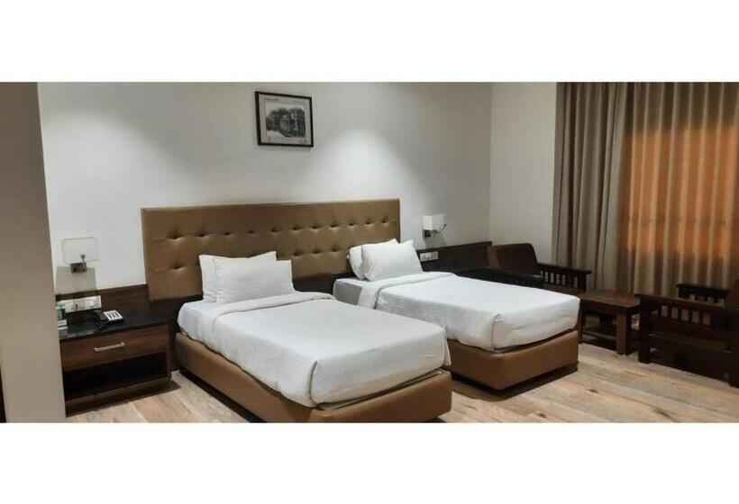 Номер Superior, The Byke Suraj Club, Junagadh