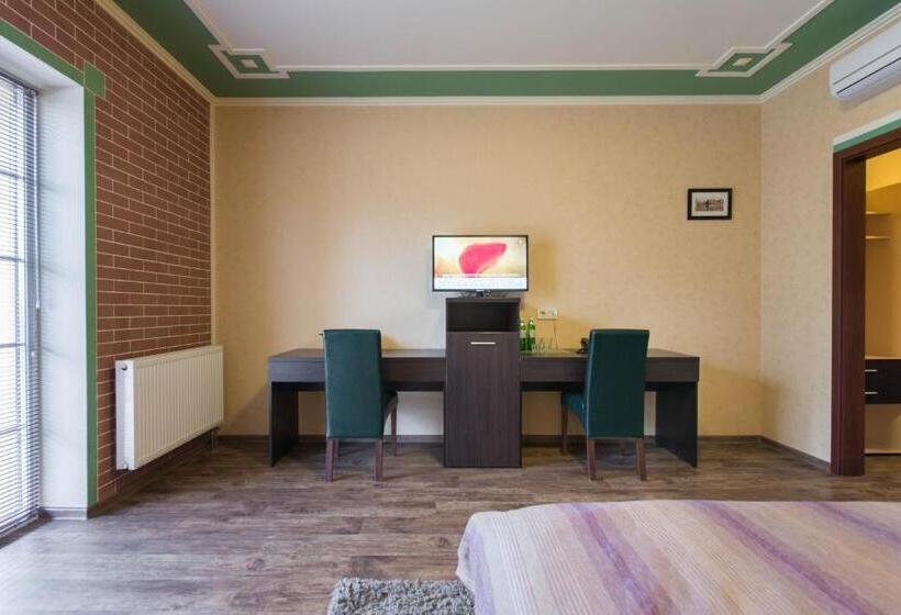 Номер Стандарт с Балконом, Green Villa