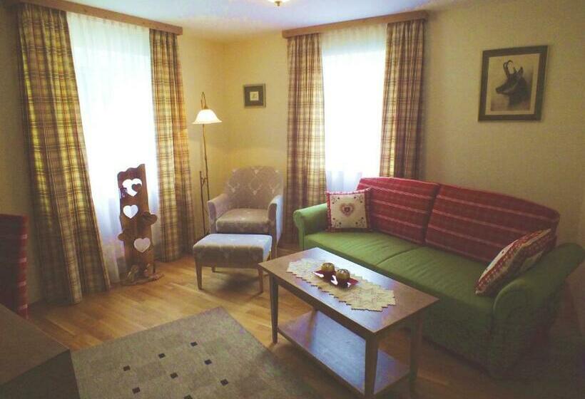 Дом 2 Спальни, Jagdhotel Sudetenhof