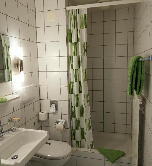 Четырехместный Номер Стандарт, Klosterhotel Kreuz
