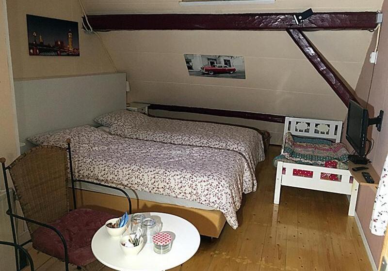 Standard room with outdoor bath, Paul En Lettie's Bed And Breakfast