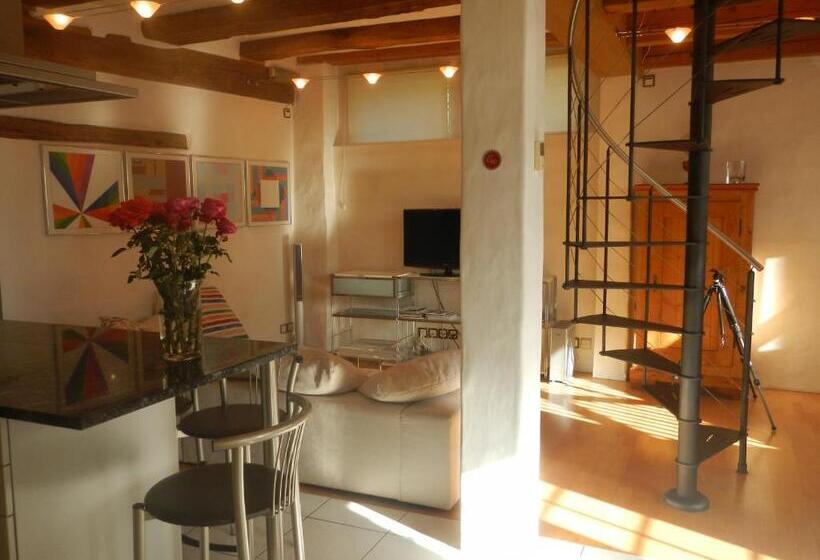 Семейное Студио, Guesthouse Les Mignardises
