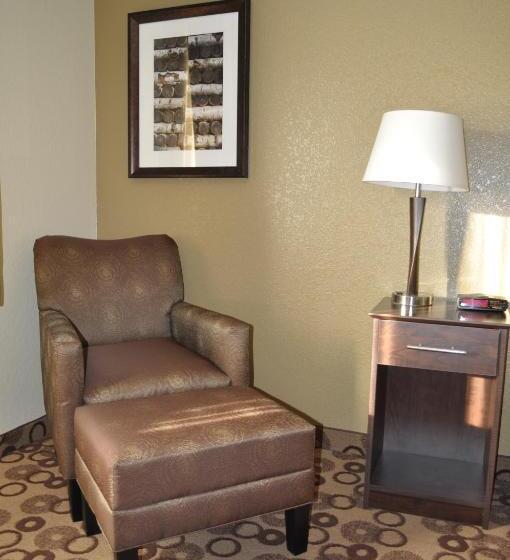 Номер Superior, Spark By Hilton Cedar Falls