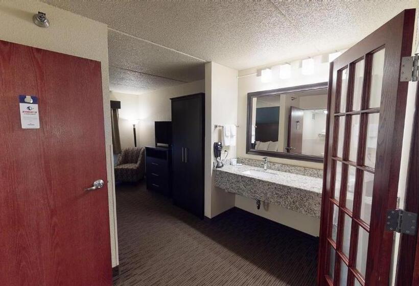 Люкс Deluxe Кровать Кинг, Americinn By Wyndham Mounds View Minneapolis