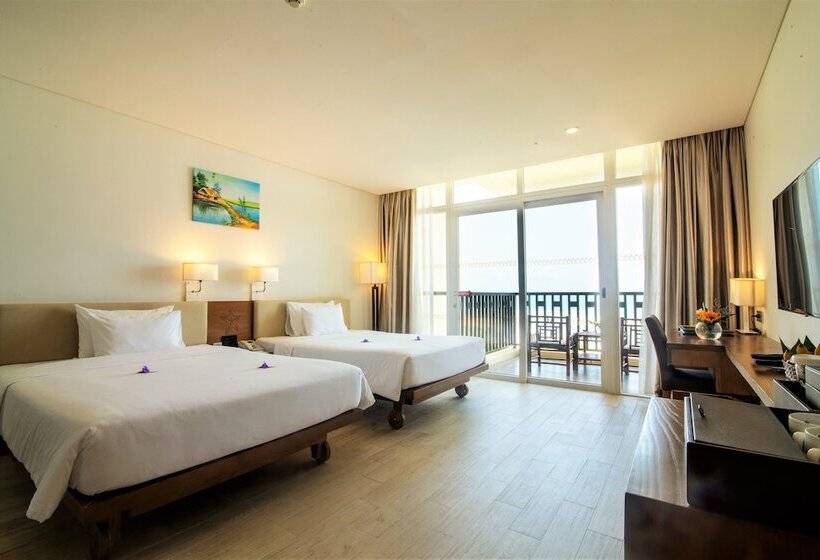 اتاق پریمیوم با چشم‌انداز باغ, Sandy Beach Non Nuoc Resort