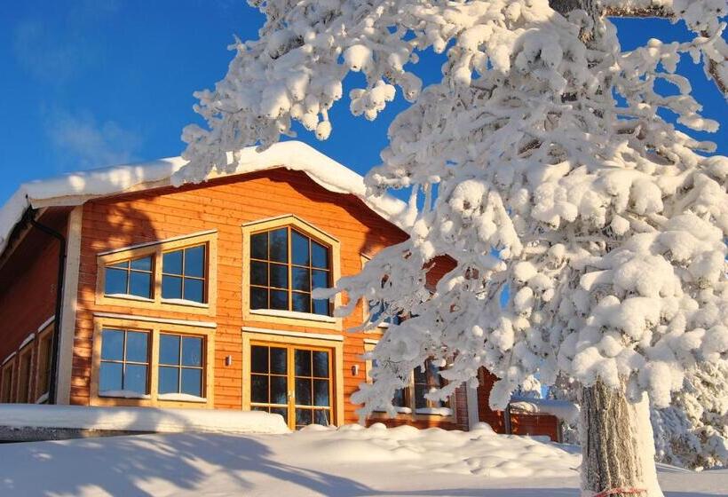 غرفة عائلية, Pinetree Lodge