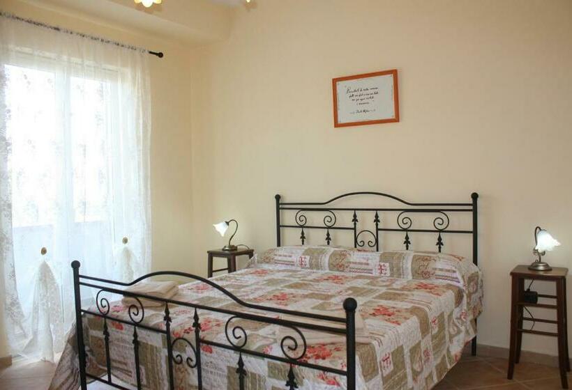 Номер Стандарт, Libro Di Sogni   B&b Letterario