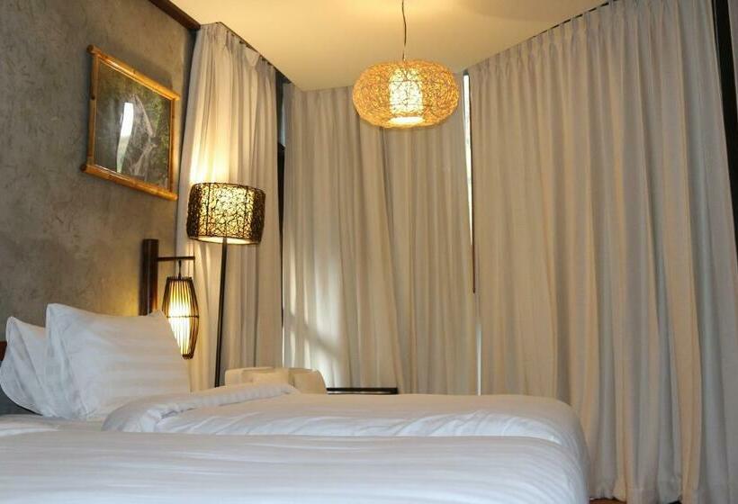 Номер Deluxe с Балконом, Namkat Yorla Pa Resort