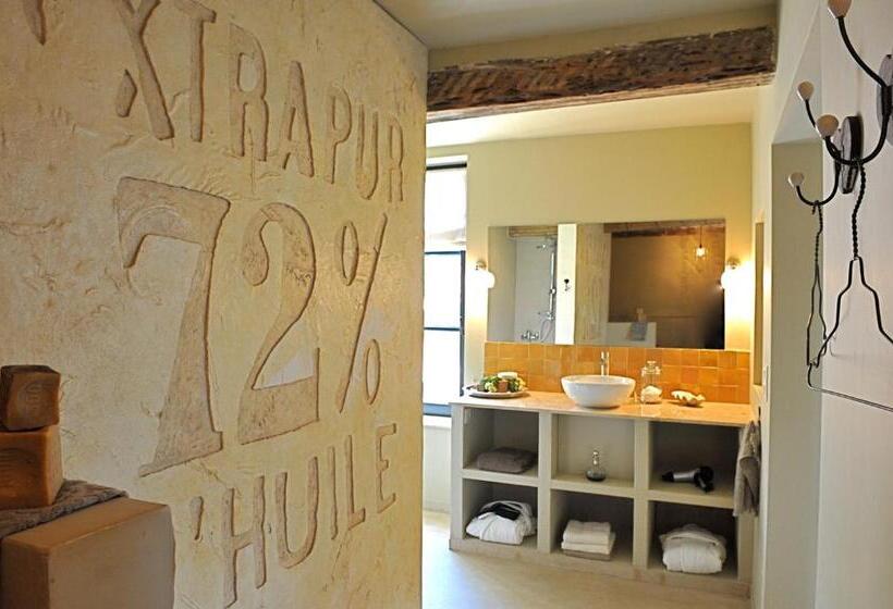 اتاق لوکس با تخت بزرگ, B&b Sapere