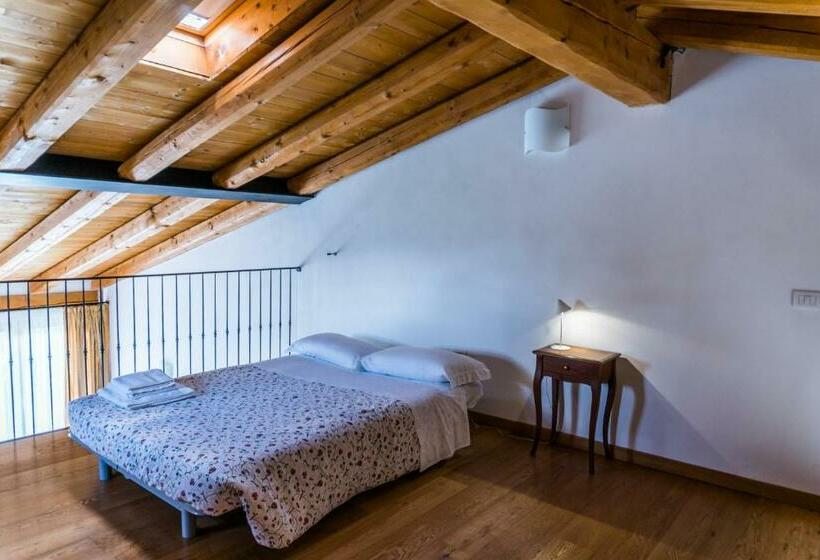 带1个卧室带泳池的公寓, Agriturismo Dai Gobbi