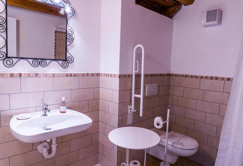 带1个卧室带泳池的公寓, Agriturismo Dai Gobbi