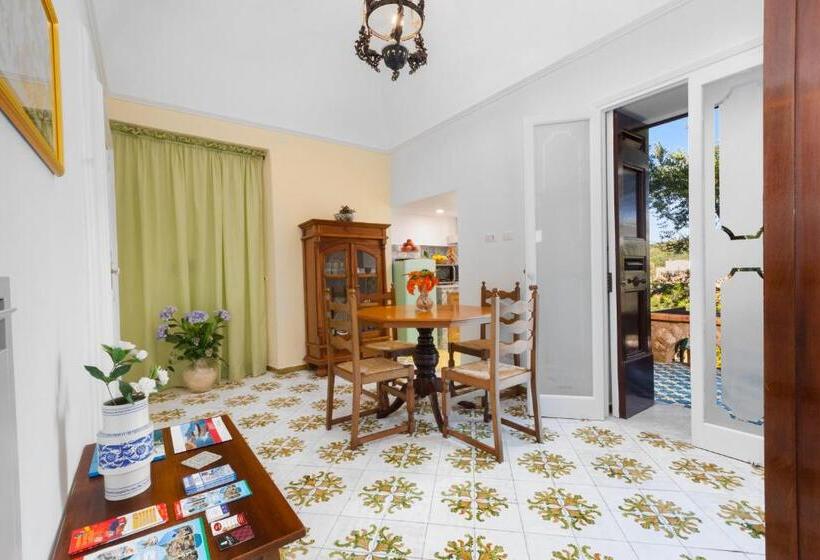 Номер Стандарт Вид на Сад, Torre Elisabetta Rooms