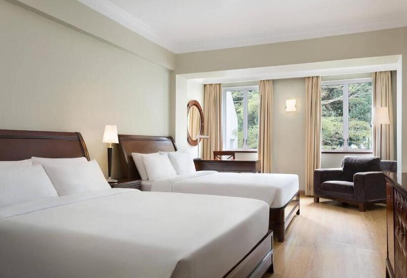 풀장 전망 디럭스 룸, Four Points By Sheraton Arusha, The Arusha