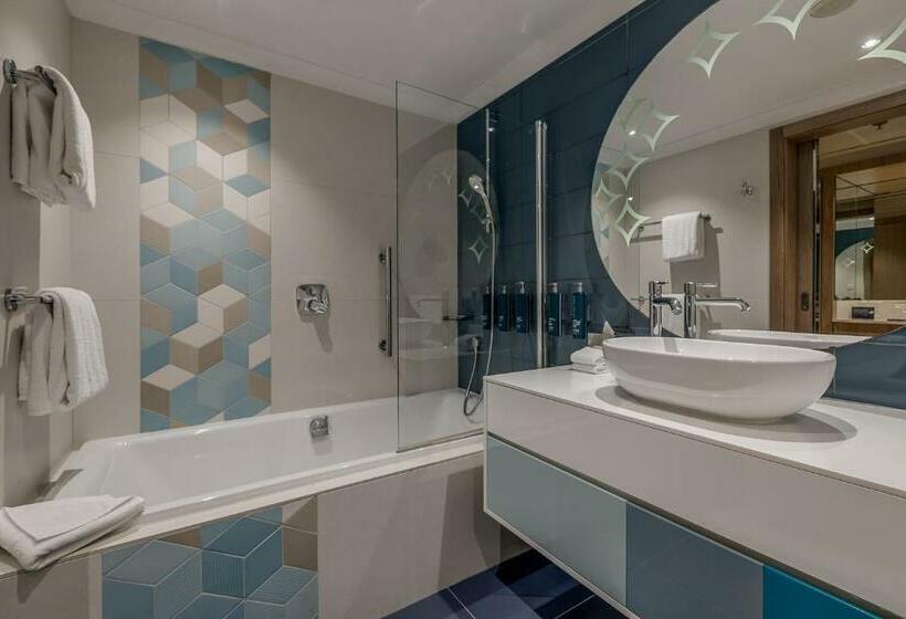 اتاق لوکس با چشم‌انداز باغ, Hilton Malta