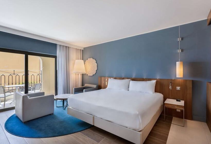اتاق لوکس با چشم‌انداز دریا, Hilton Malta