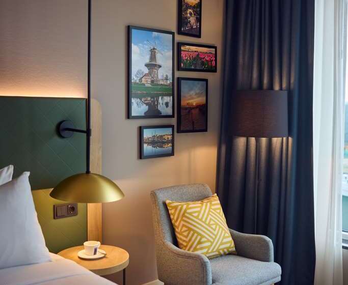 اتاق لوکس با تخت بزرگ, Hilton Malta