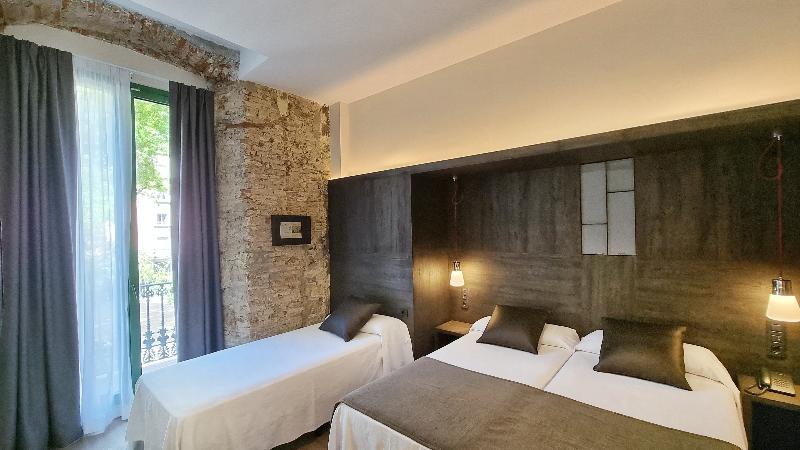 اتاق لوکس چهار تخته, Kuva Chateau