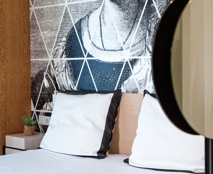 Люкс Боковой Вид на Море, King Jason Protaras   Designed For Adults By Louis Hotels