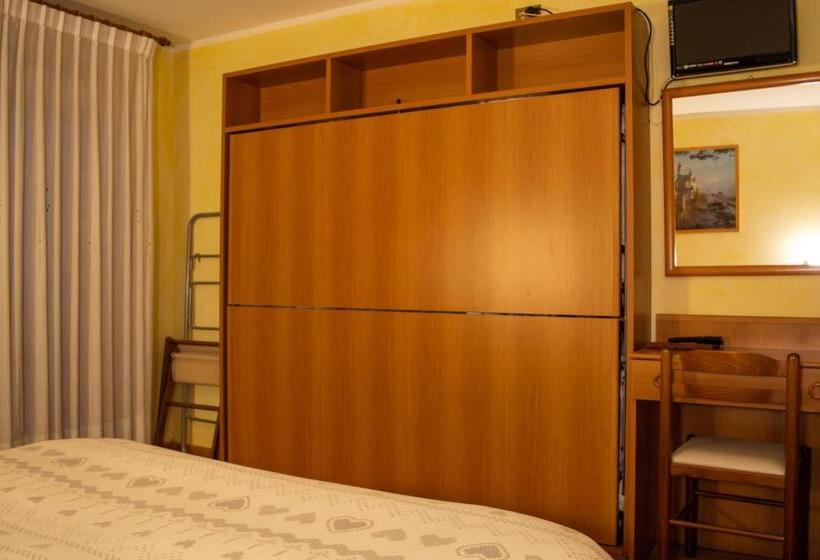 スタンダード４人部屋, Serena