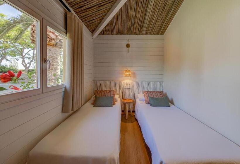 ツーベッドルーム　ヴィラ, Camping & Resort Sangulí Salou
